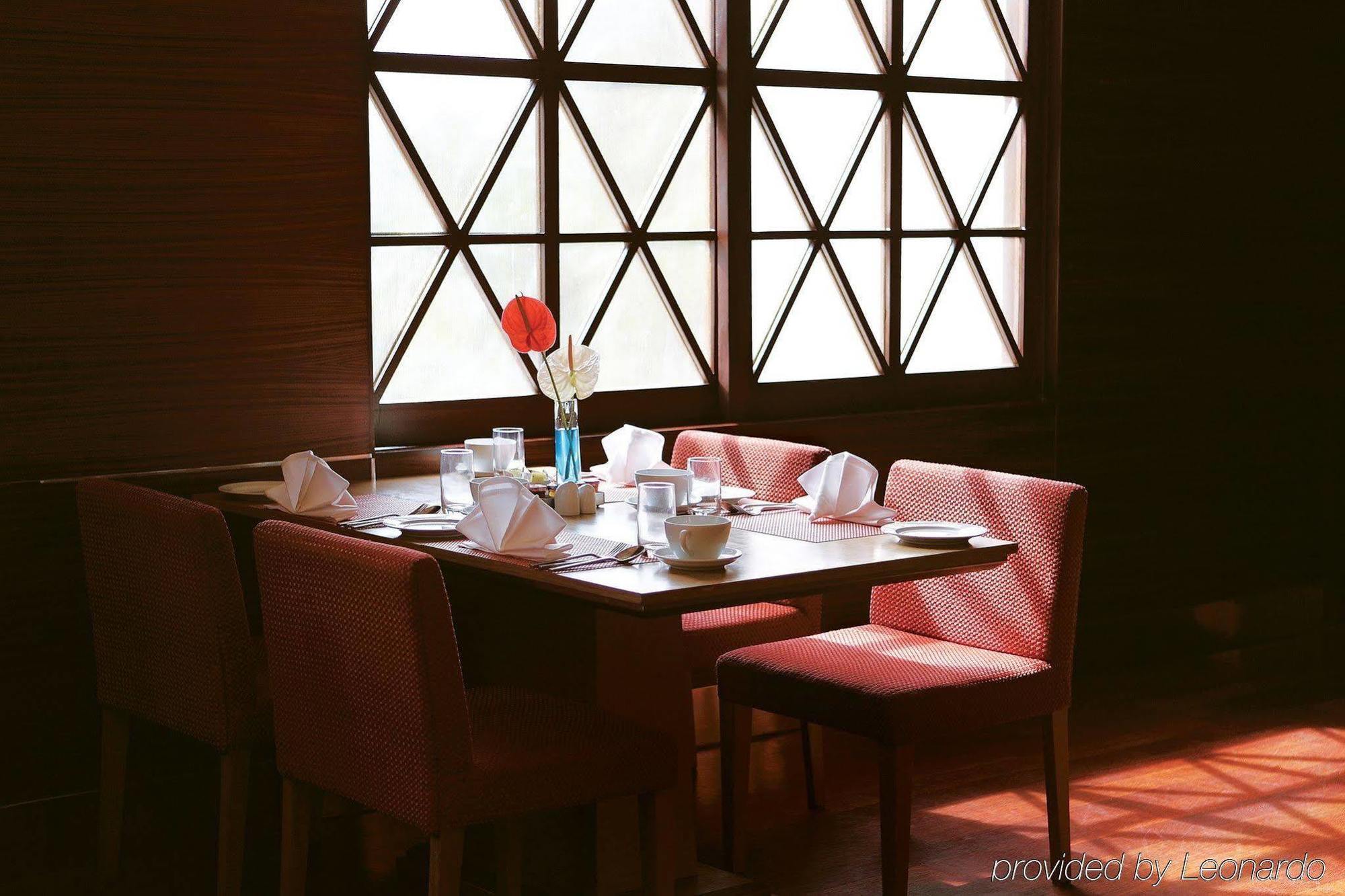 Hyatt Regency Trivandrum Thiruvananthapuram Restaurant foto